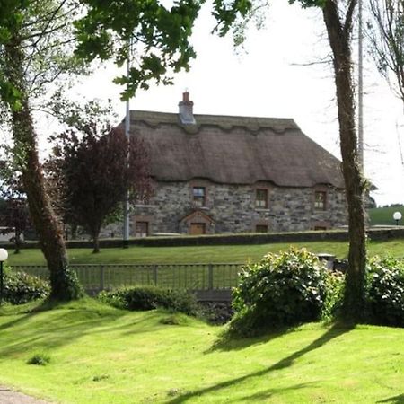 An Maide Ban, Cootehill Villa Exterior photo